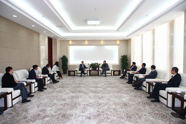 建设银行总行副行长访问南开--南开要闻