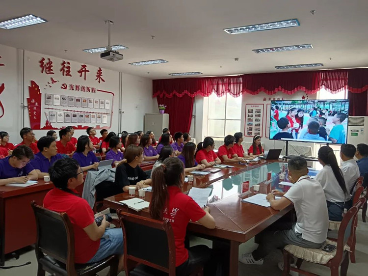 “南开对话庄浪：文化赋能 振兴乡村”青年座谈会暨主题实践成果汇报会在庄浪举行