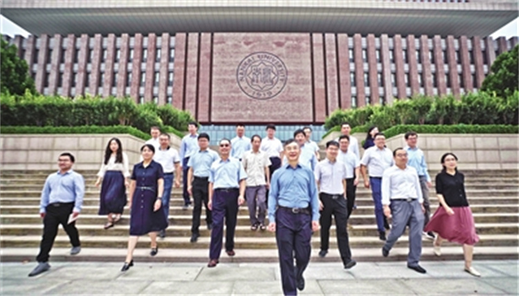 天津日报：南开大学智能科技教师团队：立德树人培育人才 产学研用服务国家战略 媒体南开 南开大学