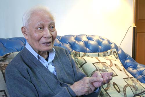 【组图】离子交换树脂之父——何炳林