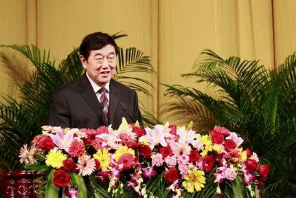 新浪网:南开大学常务副校长陈洪:北大中文系同千秋文脉相联