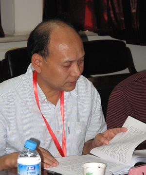 【代表心声】杨龙:高度重视人才引进问题 呼吁科学发展