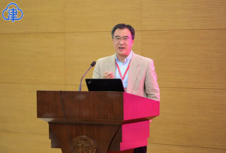 南开大学历史学院教授侯杰天津师范大学历史文化学院教授田涛开幕式后